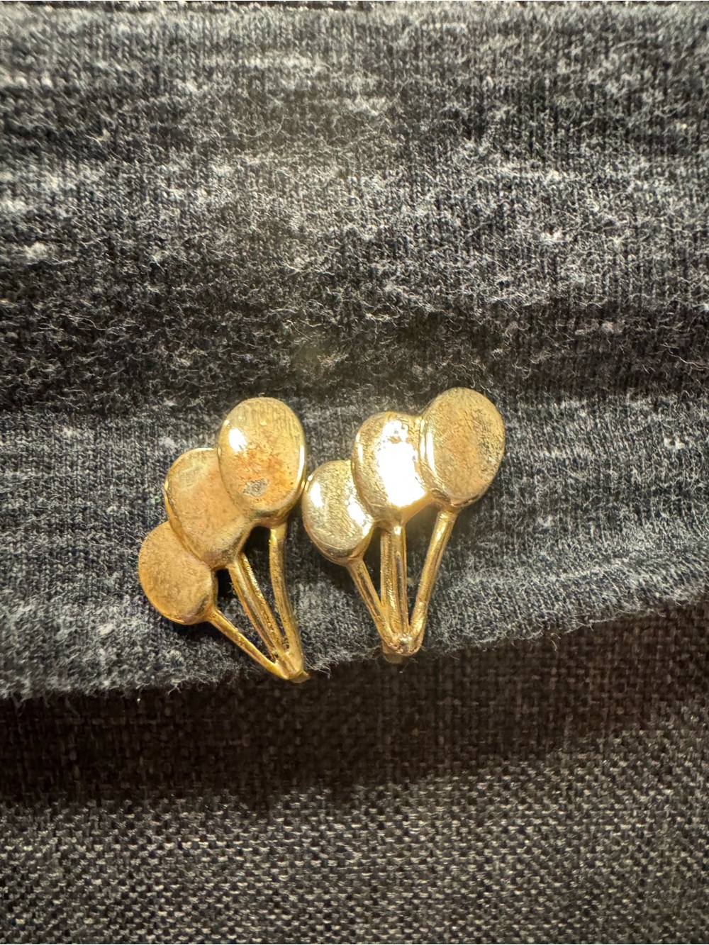 Vintage Gold Tone Cluster Of Festive Balloons Clip on Earrings